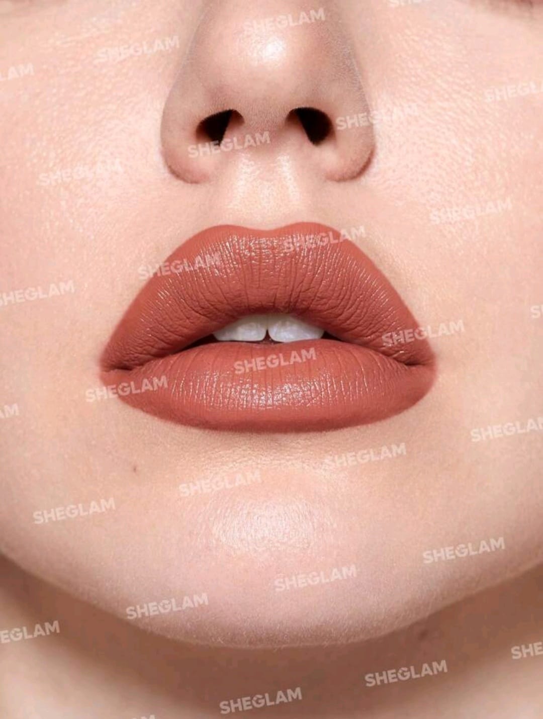 روج أصلي Sheglam Just Kissed Lipstick