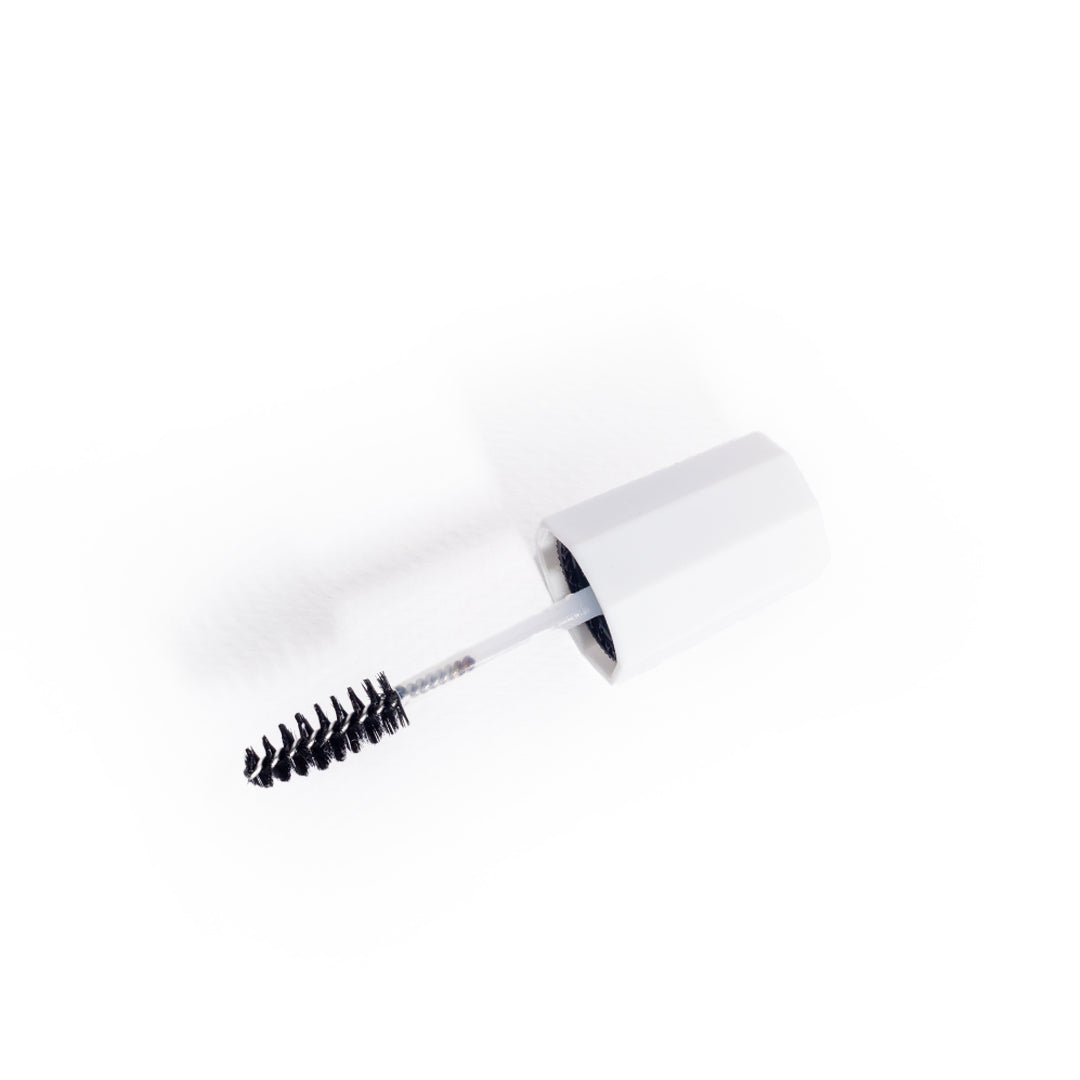 Eyelash strengthening serum By WARDABEAUTY